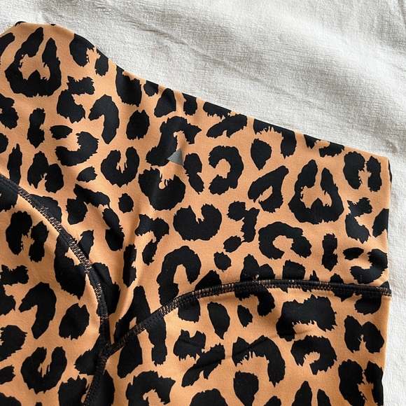 Balance Athletica Ascend Short King Cheetah - Picture 3 of 3